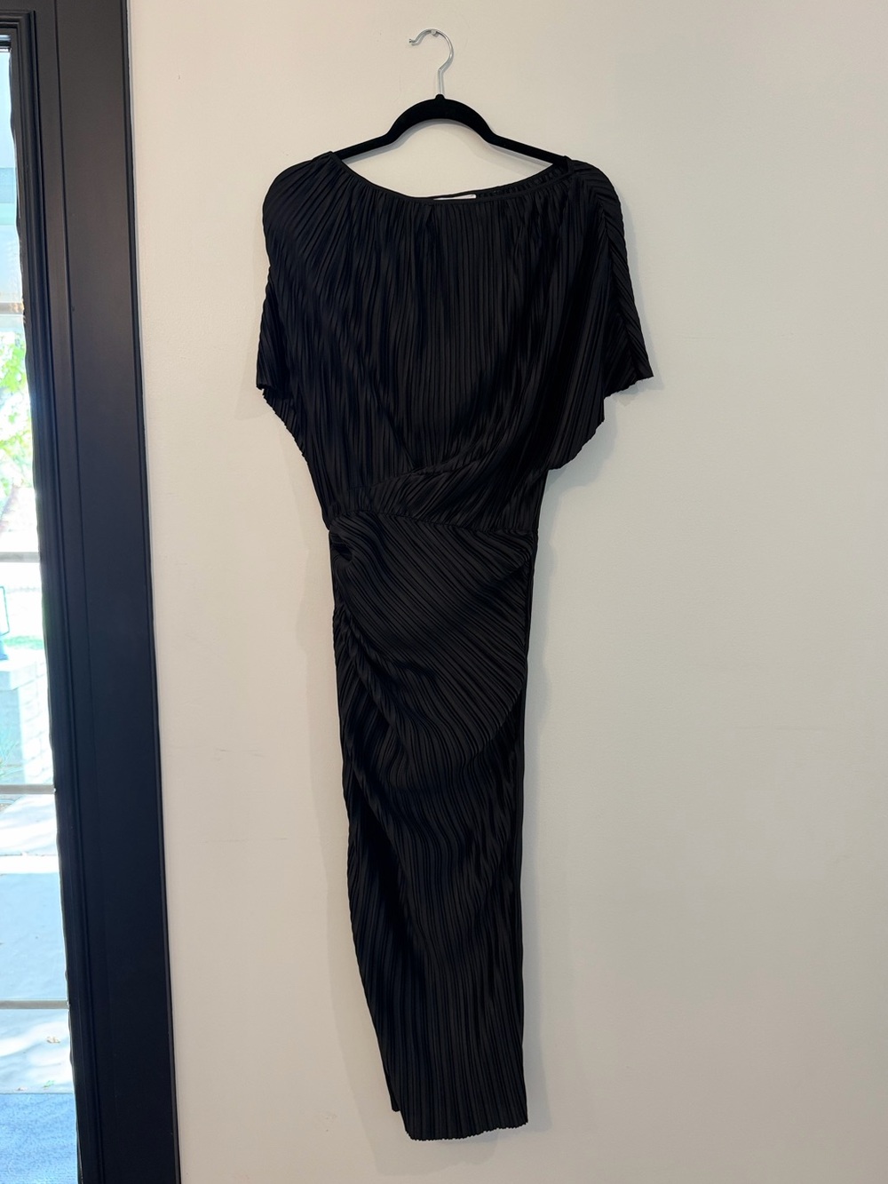 One-Shoulder Black Pleated Midi Dress
